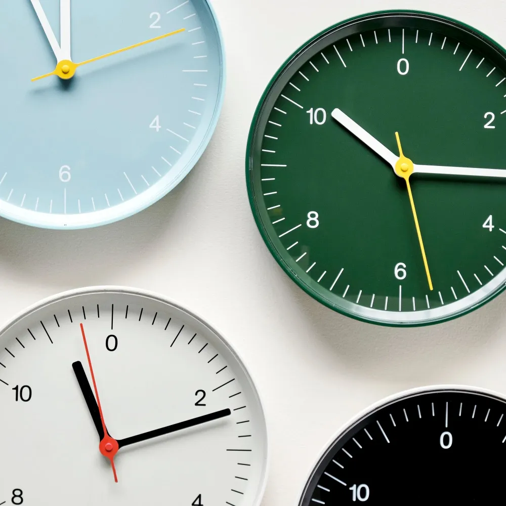 Nástěnné hodiny Wall Clock, Red