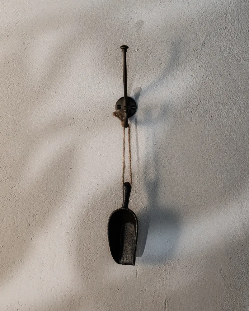 Mews Hook - Copper-brown